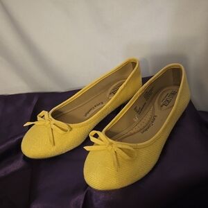 Falls Creek, Yellow, Sz 8, Ballet Style Slip-ons, Memory Foam, Bow Detail